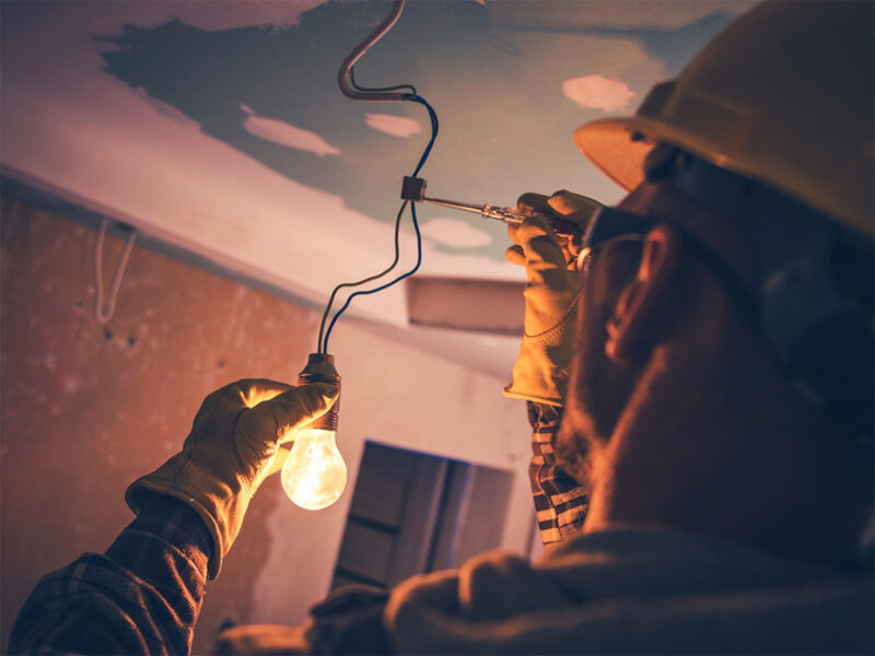 Elektrik xətlərinin çəkilməsi - Yenielanlar.az