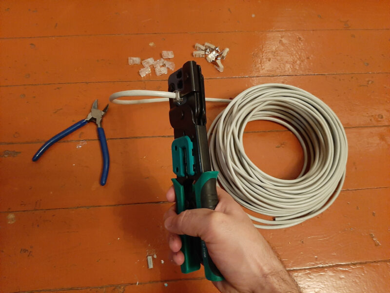 İnternet ustası - Yenielanlar.az