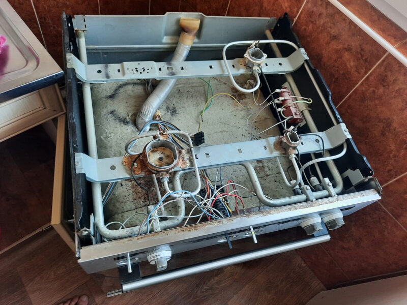 Qaz plitəsinin təmiri - Yenielanlar.az